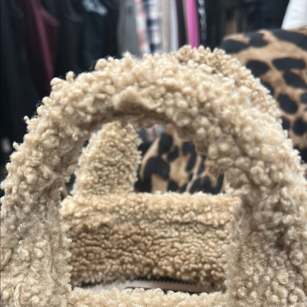 Marc Jacobs Tan and Black Teddy Tote Bag - Picture 3 of 4